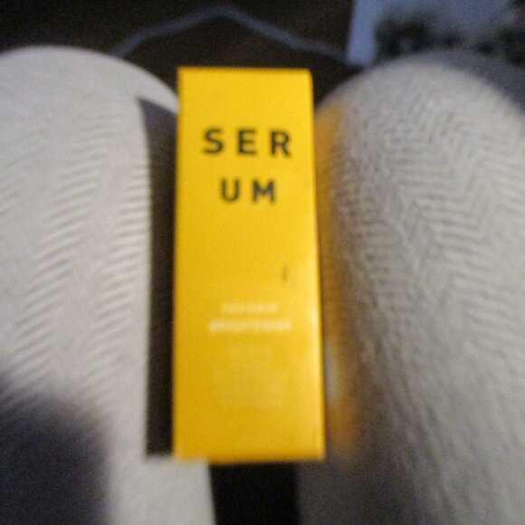 new in bos Ser um face serum brightening and dark spot remover and tissue repair - Picture 1 of 6
